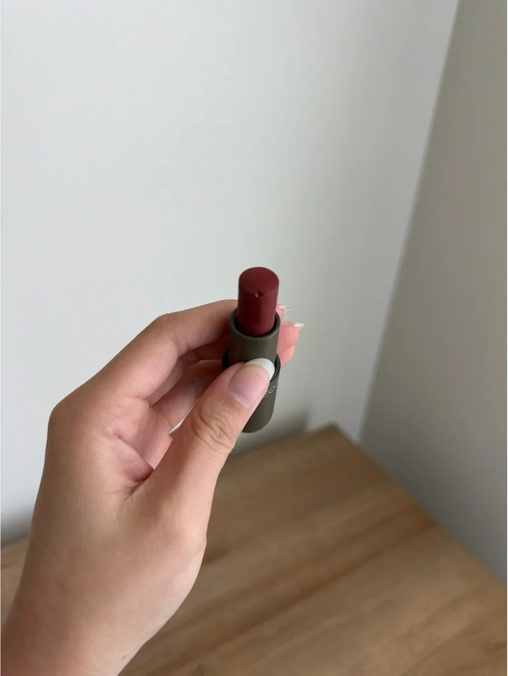 Mango people multi stick shade cherry